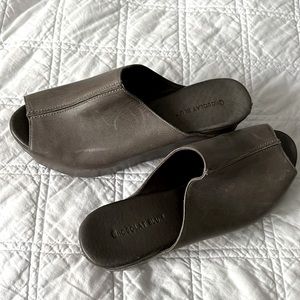 Chocolat Blu gray wedges